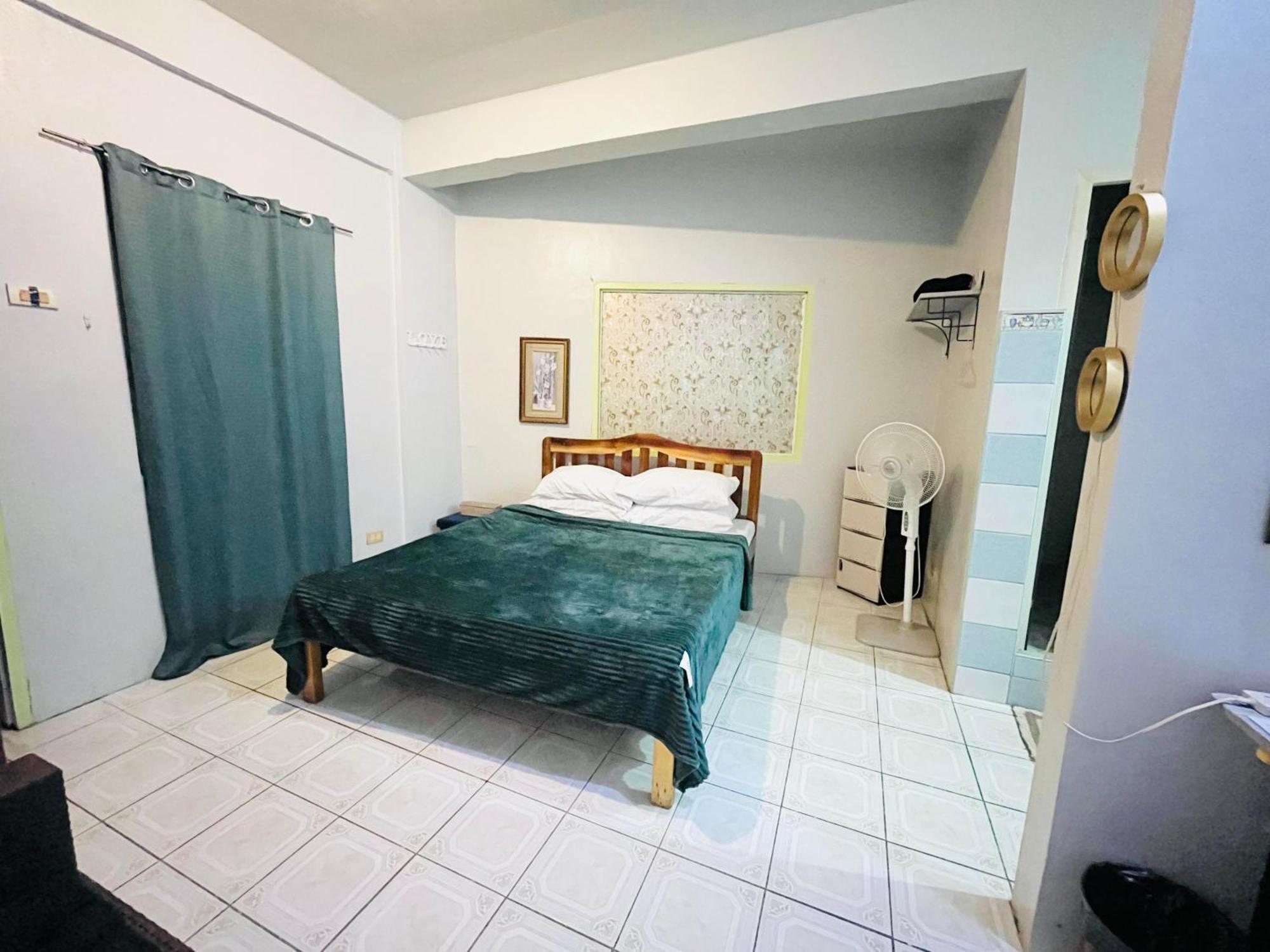 The Studio Byhome Puerto Princesa Exterior foto